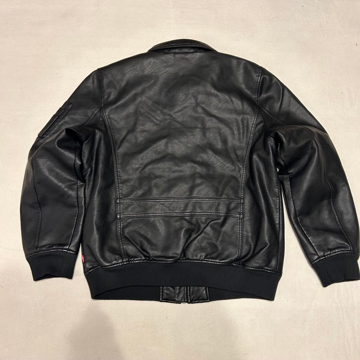 新品 リーバイス レザージャケット A-2 フライトジャケット Mサイズ