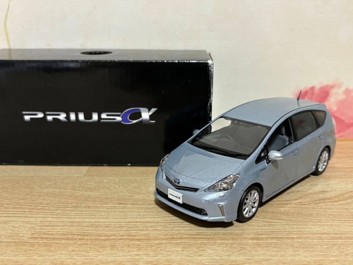 送料無料 1/30 トヨタ プリウス アルファ クリアストームメタリック