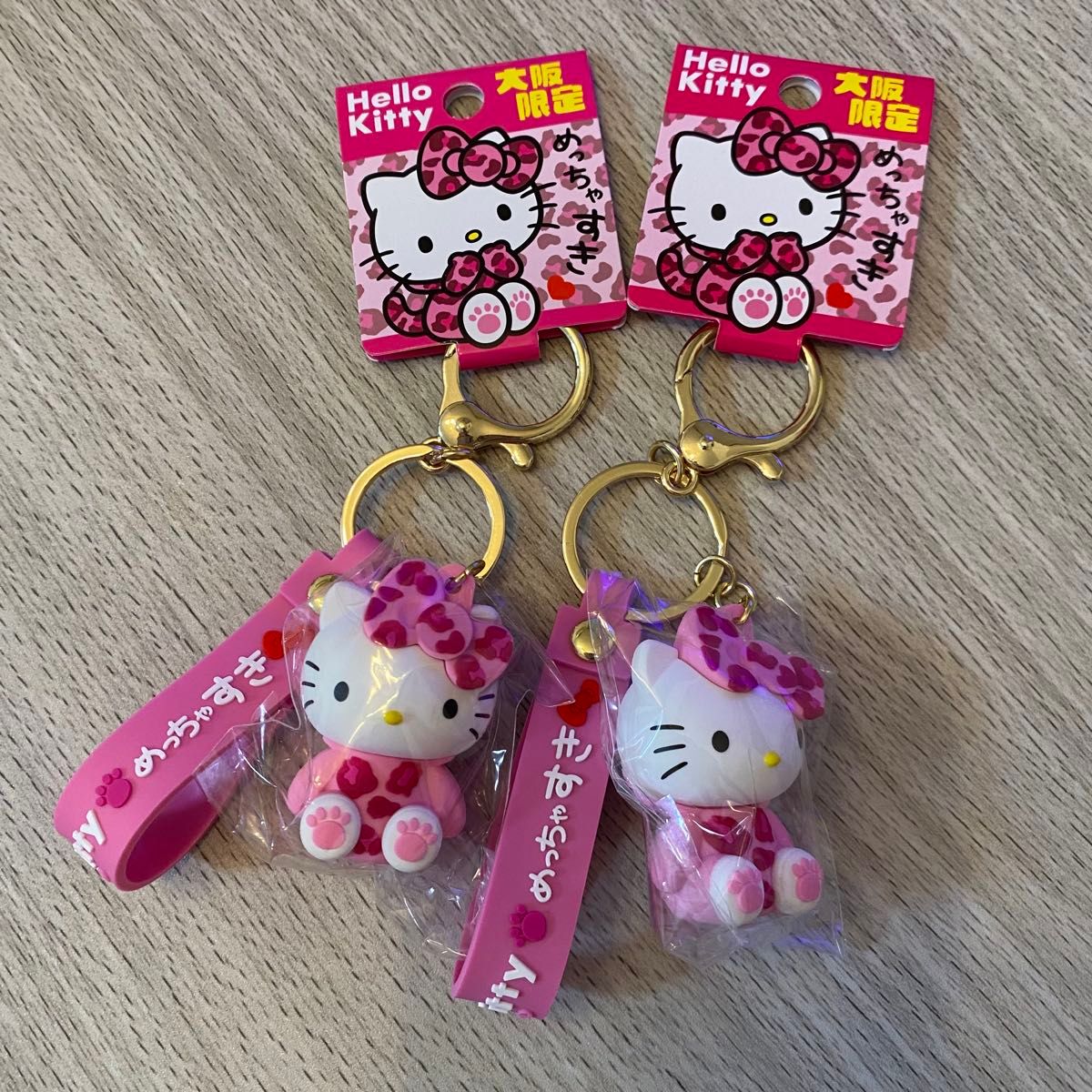 超激レア非売品☆BIG ECHO☆ピンクヒョウ柄・音符キティマスコット