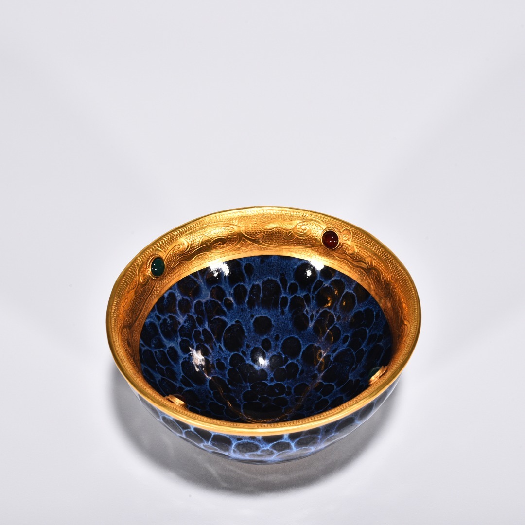 宋時代 建窯 曜変 宝石藍釉 天目茶碗 供御款 箱付！高