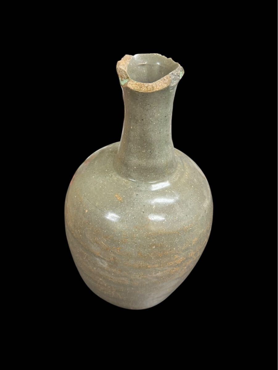 李朝 高麗青磁 象嵌花文 徳利 V R7994 李朝 高麗青磁 象嵌花文 徳利 V