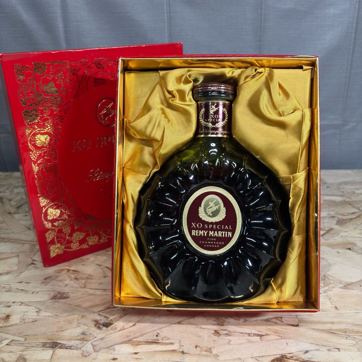 未開栓 REMY MARTIN レミーマルタン コニャック XO COGNAC スペシャル