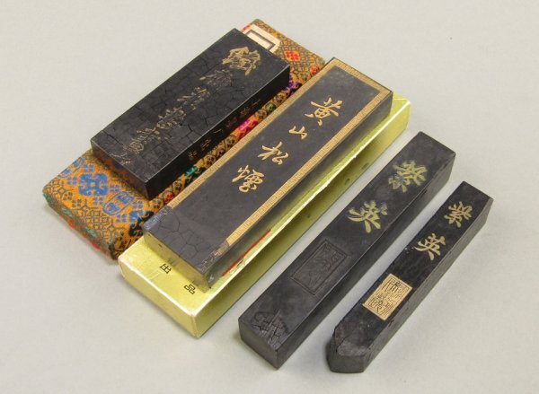 中国 書道具 徽州休城胡開文製 敬勝斎蔵墨など 古墨 徽墨 4点 V R8051