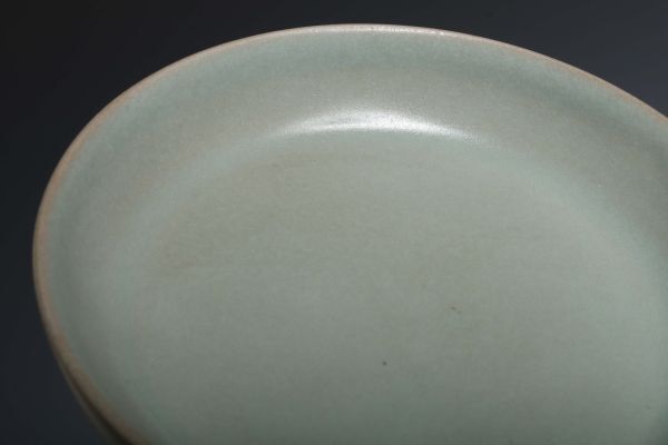 中国 官窯青磁 水孟 筆洗 C R4274中国 青磁 筆洗 水盤 鉢 「官」銘