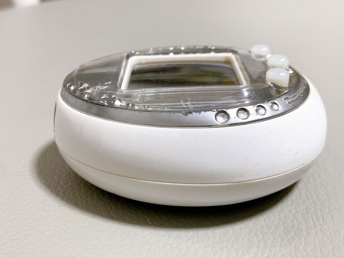 たまごっちiDL ホワイト たまごっちIDLホワイト バンダイ 商品