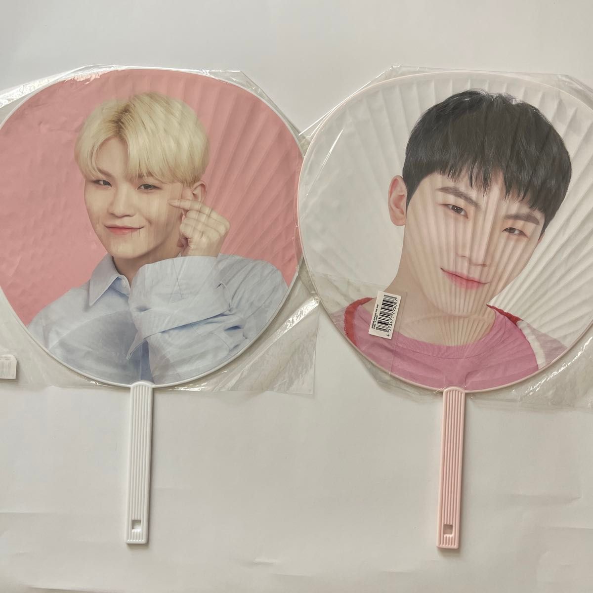 今だけお値下げ中】SEVENTEEN ウジ 直筆サイン入り K-POP うちわ 限定