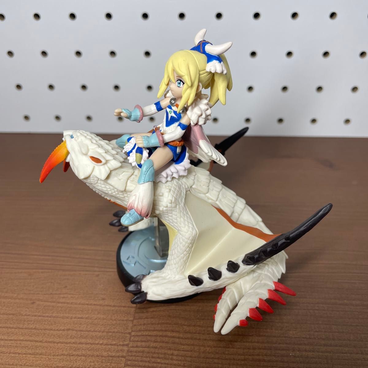 ベリオロス(ヒョウガ)＆アユリア アミーボ amiibo モンスターハンター