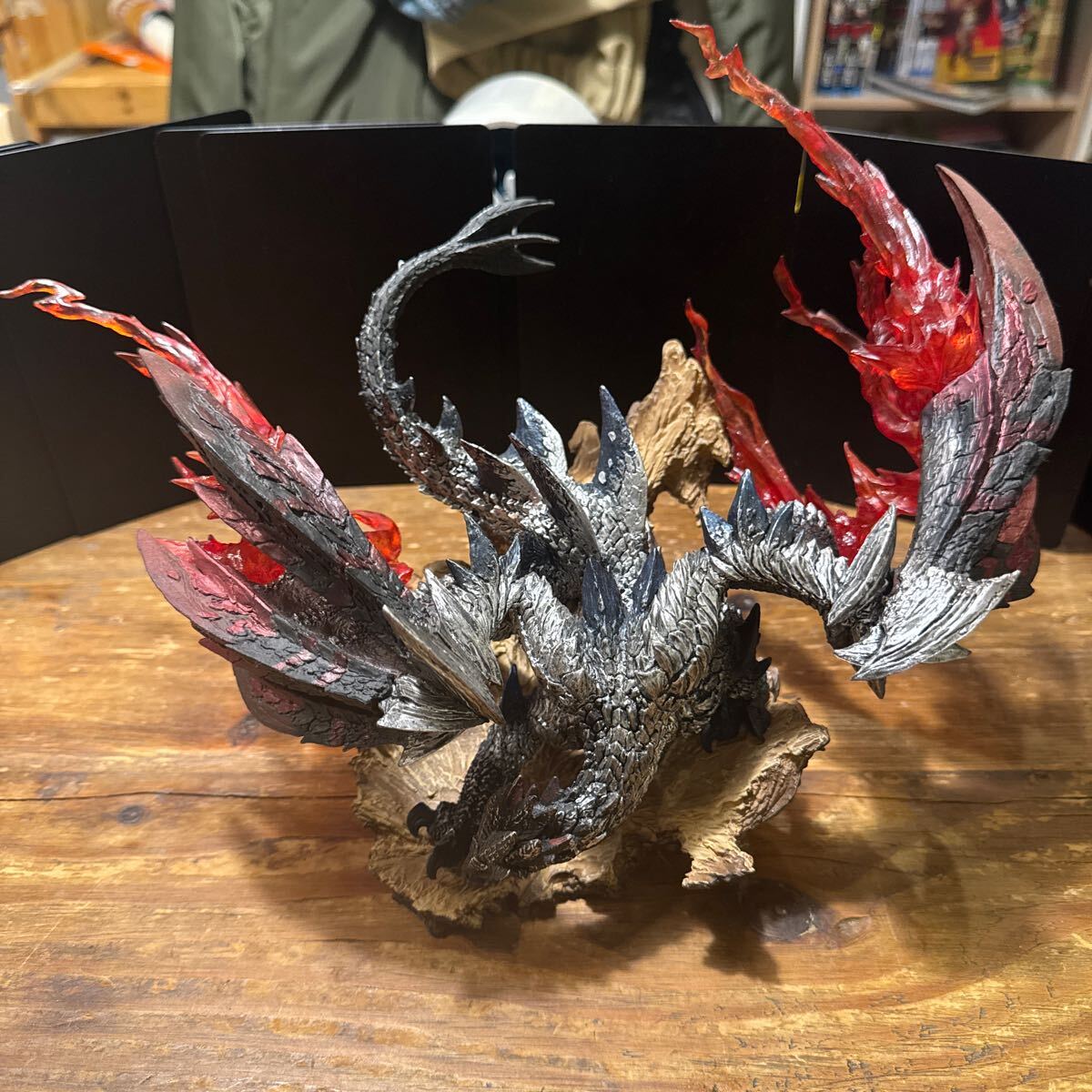 クリエイターズモデル バルファルク 怒りフィギュア