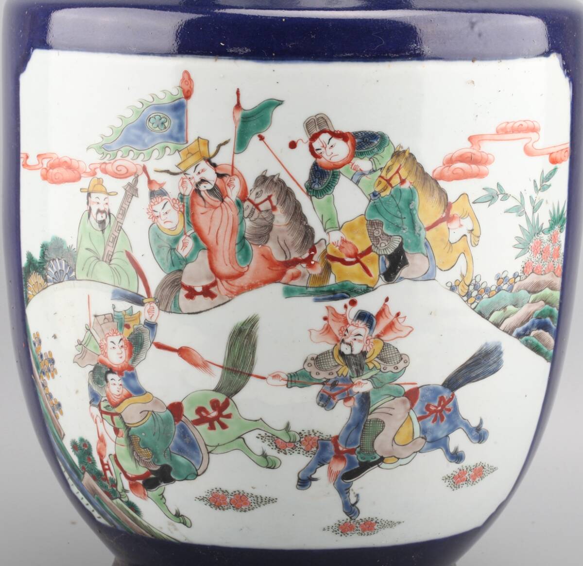 永し 清時代 大清乾隆年製 粉彩青花花蝶紋象