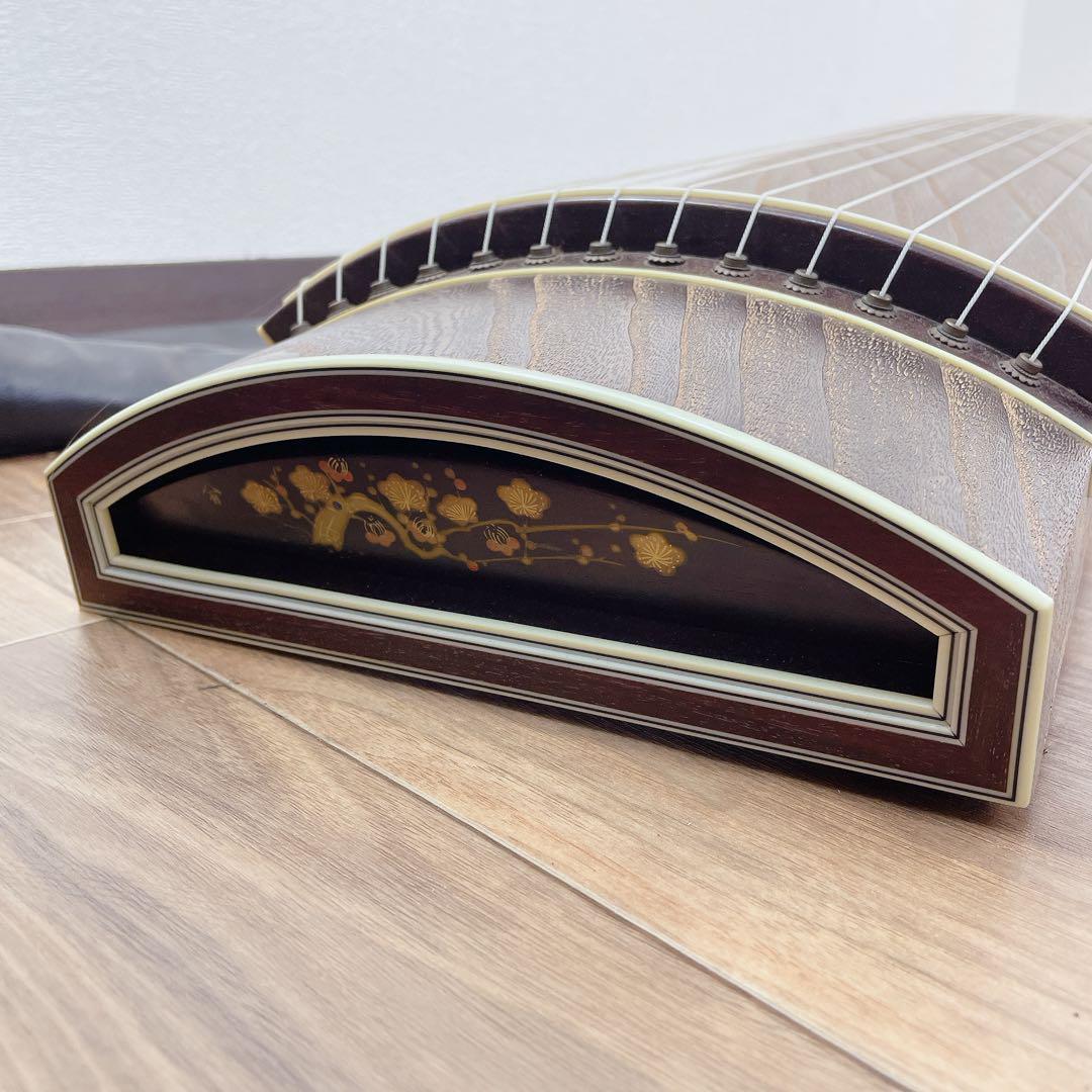 琴 箏13弦 並甲 上角巻 蒔絵 すだれ彫 琴 箏13弦 並甲 上角巻 蒔絵