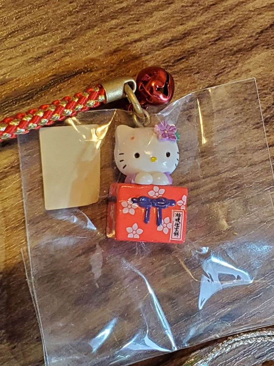 非売品ダイワリビング ハローキティストラップ Hello Kitty2006