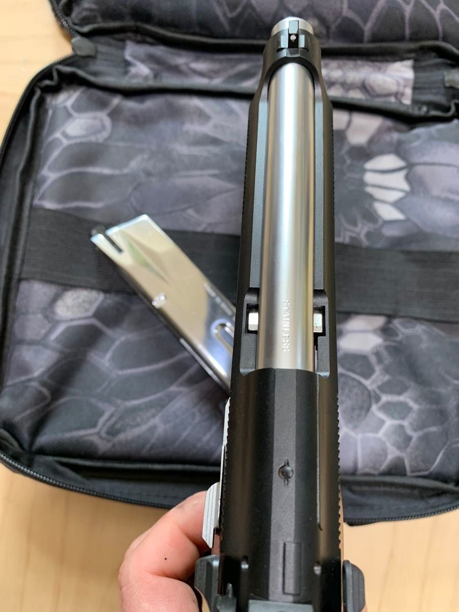 東京マルイサムライエッジ アルバート.W.モデル01風マガジン2本ケース付き