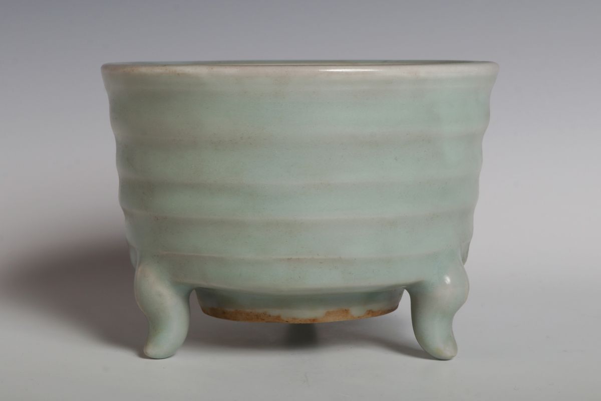 中国骨董 龍泉窯 蟠螭文 双耳 青磁香炉 明時代 龍泉窯青磁大香炉 （明