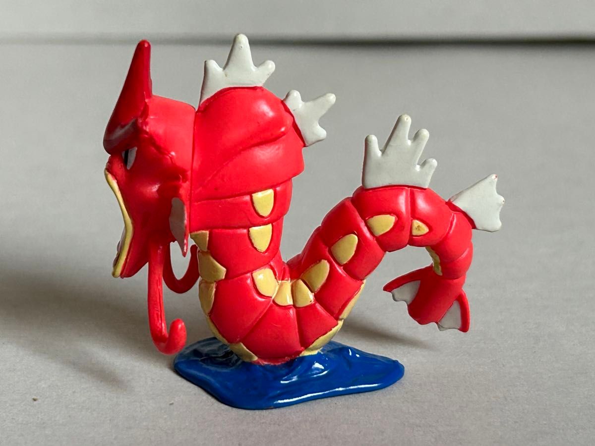 新品】モンコレ 赤いギャラドス ポケモン モンコレ 色違い 赤い