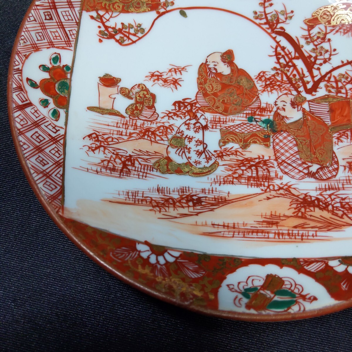 481 九谷 赤絵 骨董 古美術 時代物 直径 19cm 色絵 飾皿 金彩