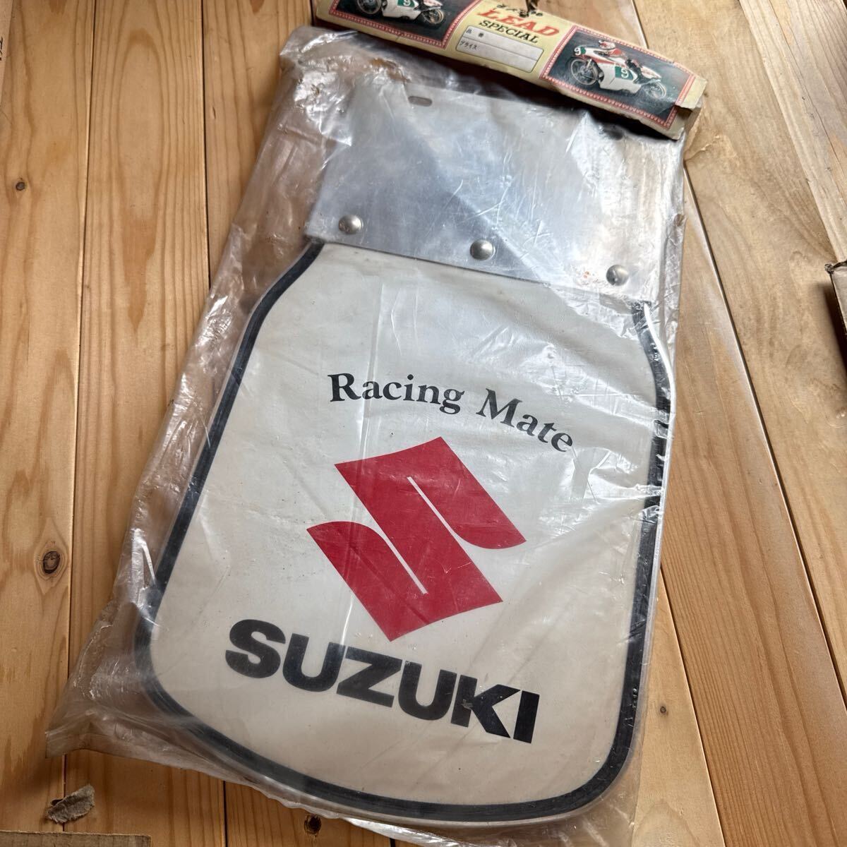 当時物 LEAD製 モール付き スズキ リアフェンダーフラップ 泥除け 泥よ