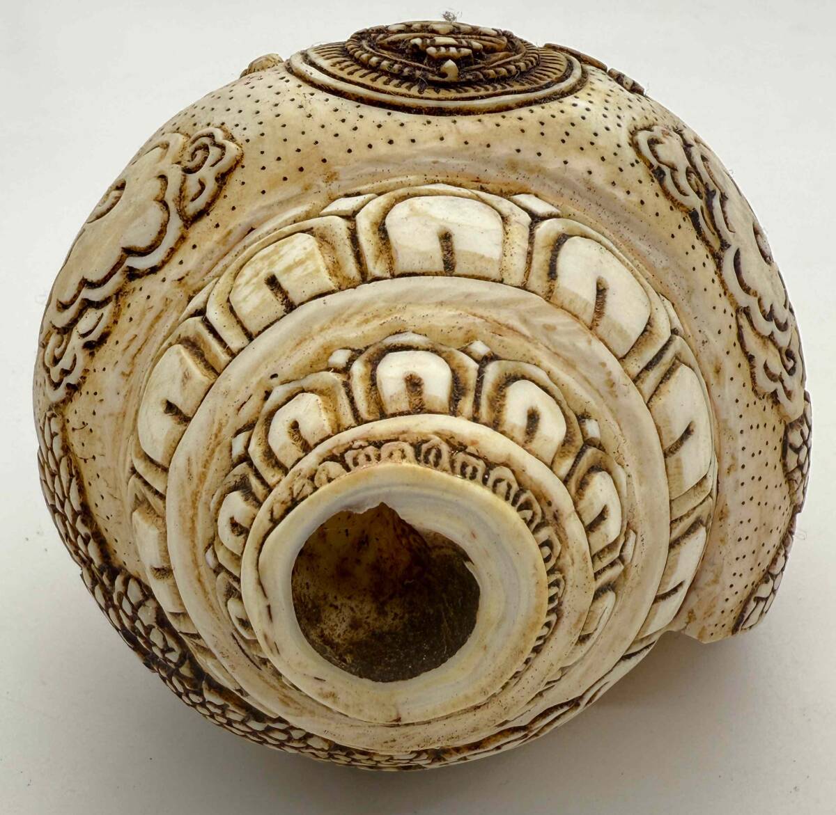 ◇チベット密教法具 法螺貝（シャンカ）ドゥルガー ◇チベット密教法具