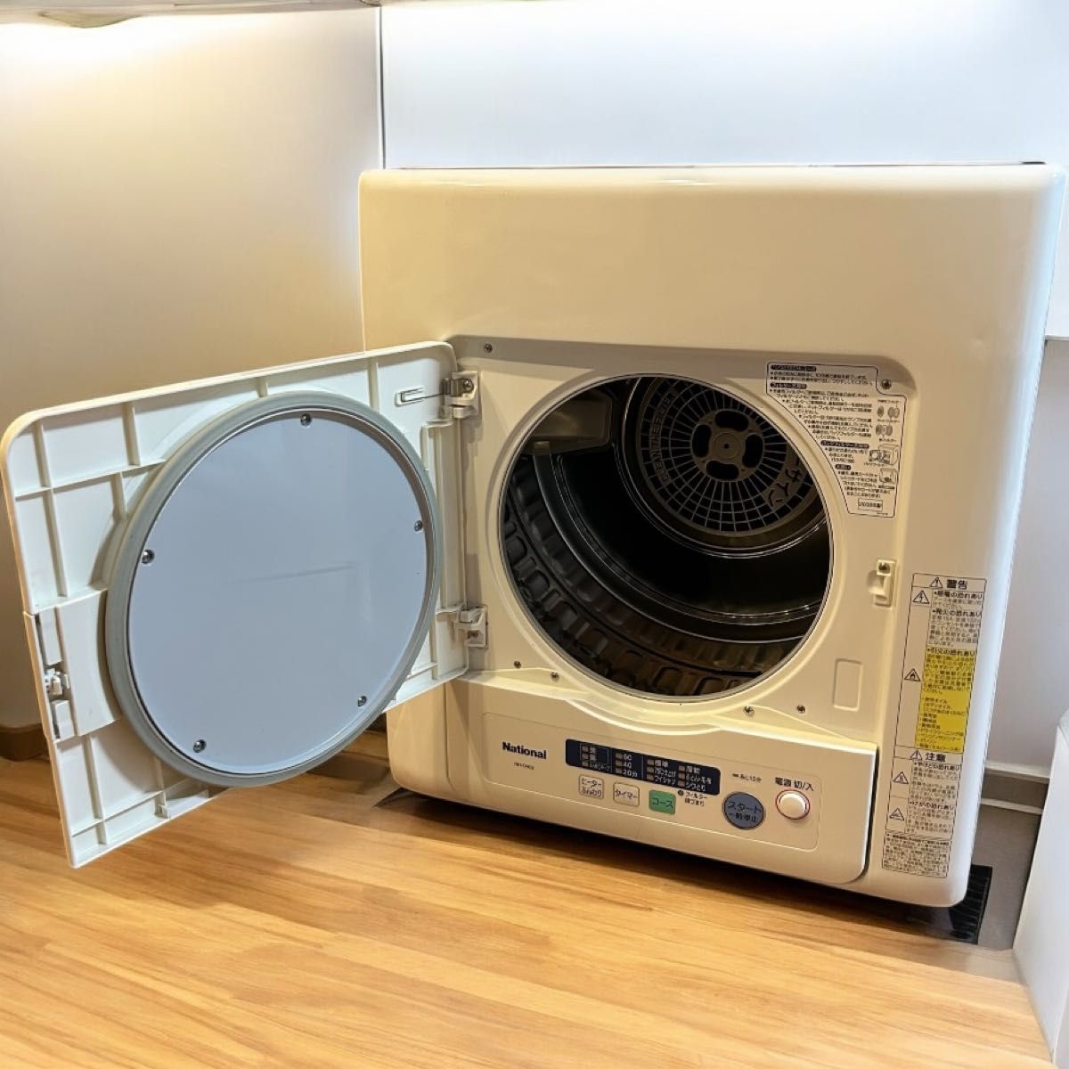 Panasonic NH-D402P 除湿形電気式衣類乾燥機 2015年 概要 電気衣類乾燥