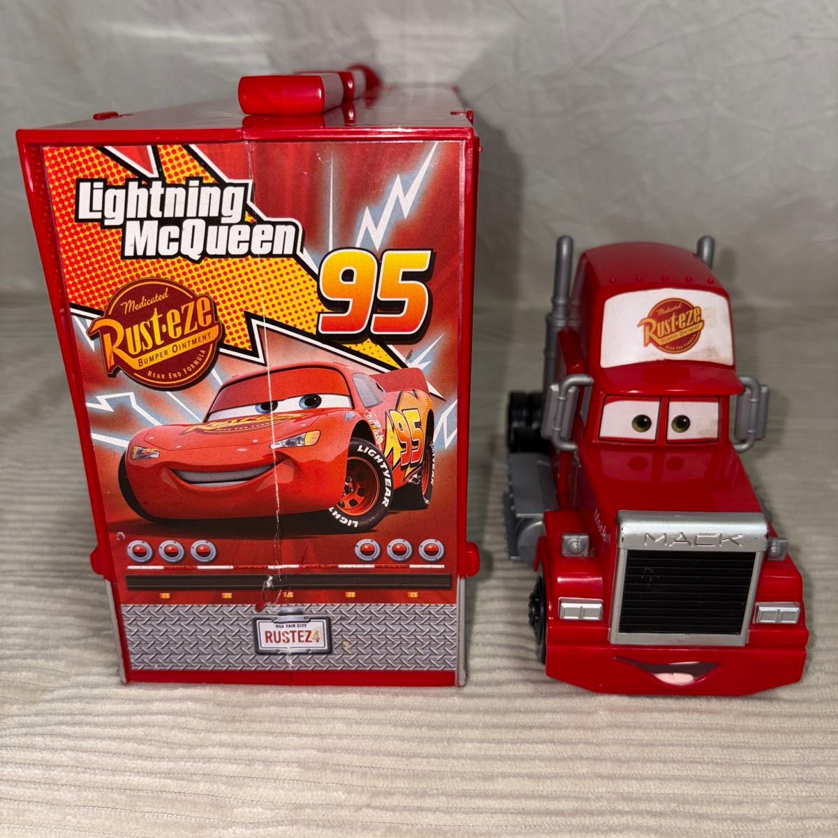 カーズ 大きなマックトレーラー レア品 たくさんのせよう！大きな