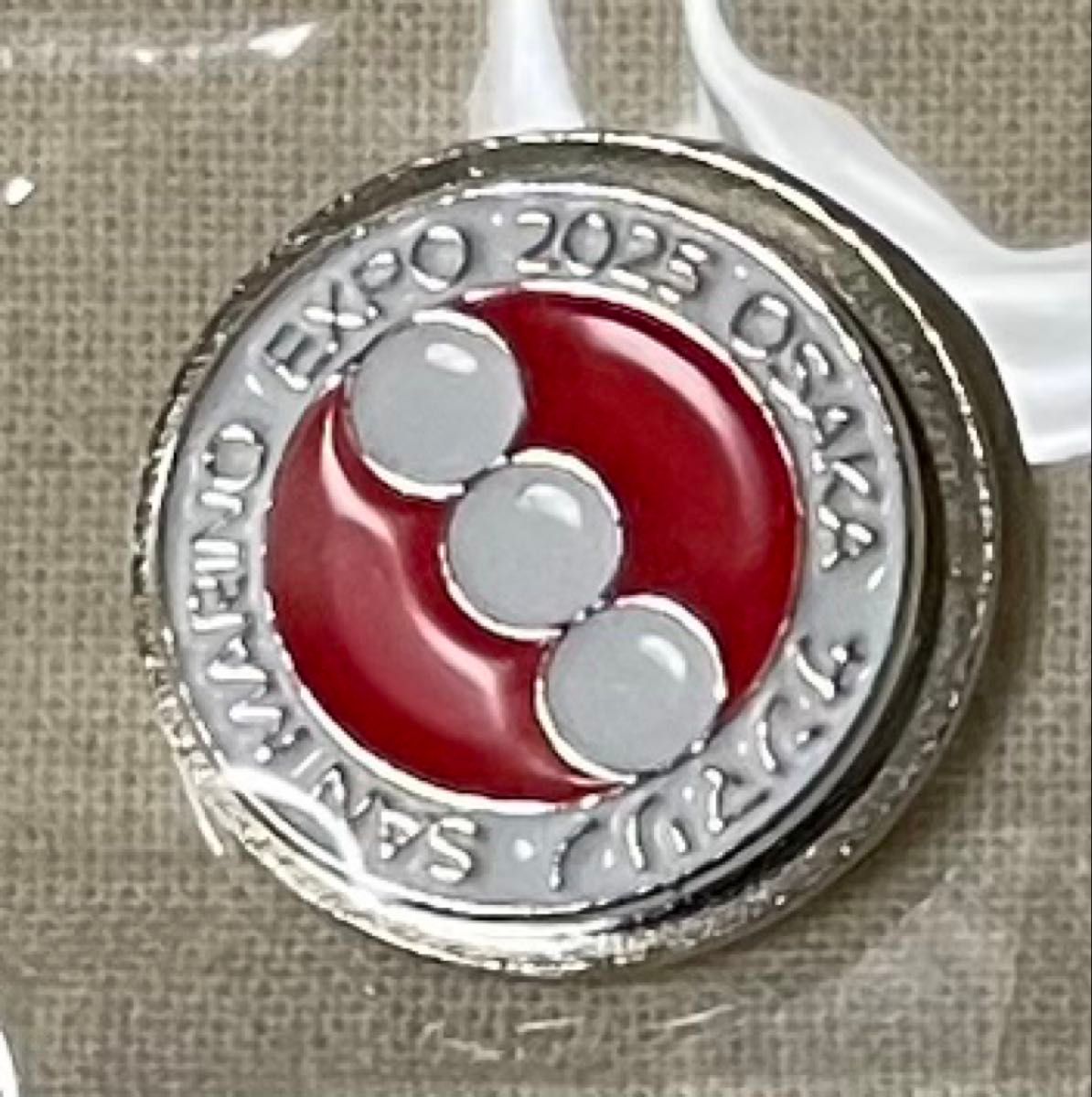 大阪関西万博 ピンバッジ サンマリノ ピンバッチ 赤青2個セット｜Yahoo