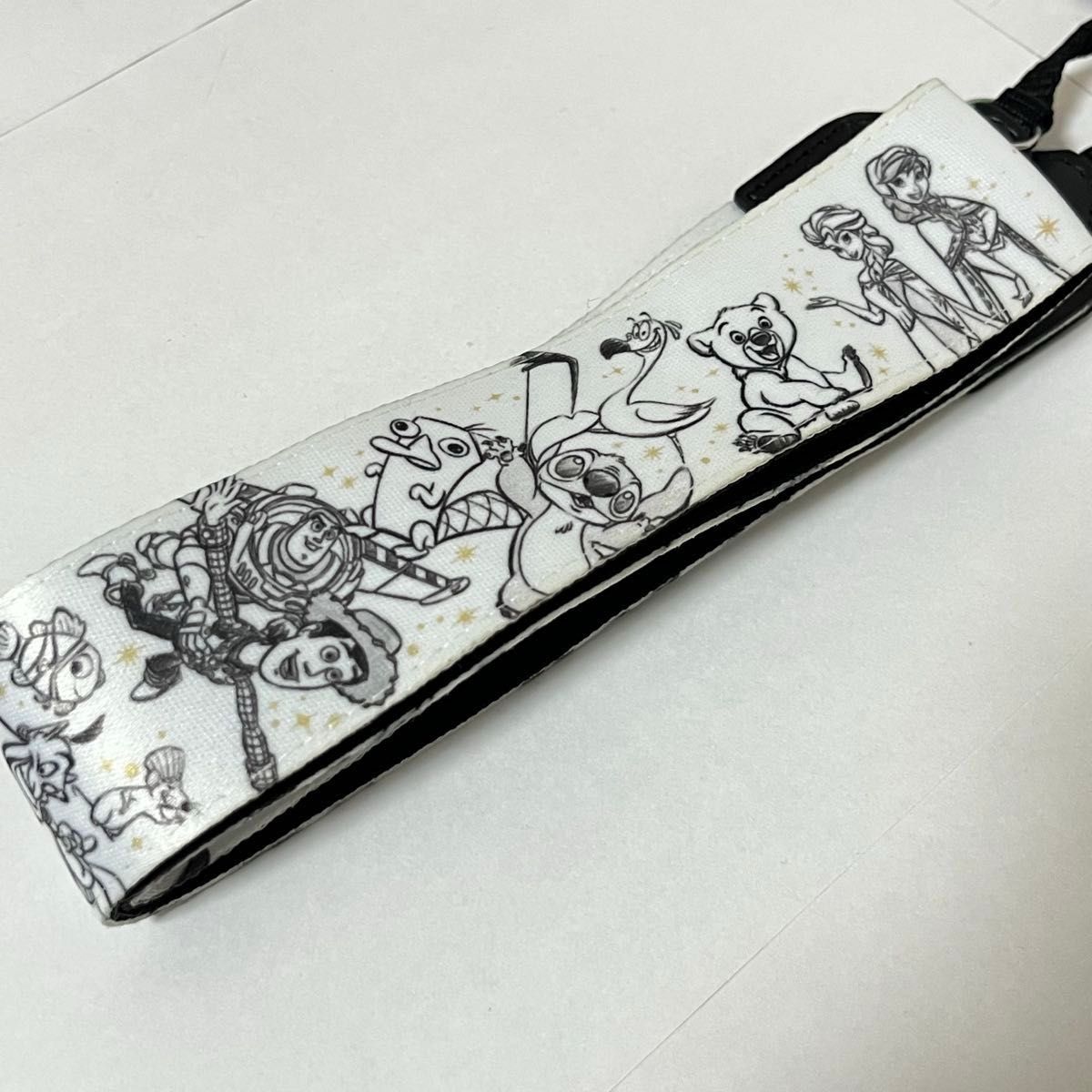 ディズニー カメラストラップ｜Yahoo!フリマ（旧PayPayフリマ）