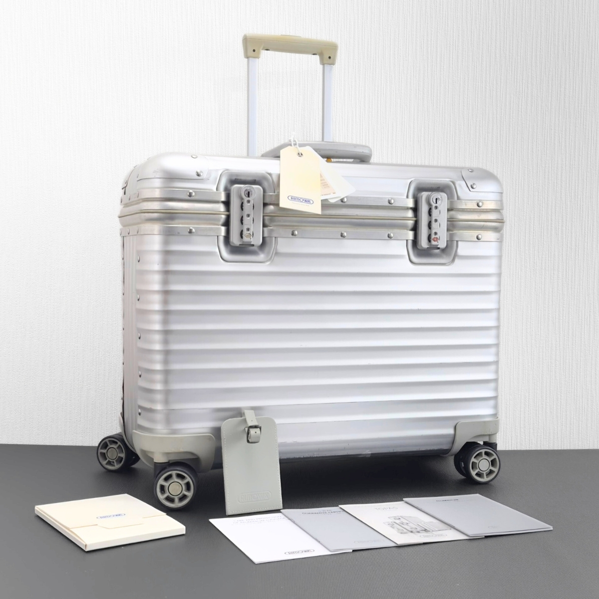 RIMOWA リモワ TOPAS トパーズ PILOT パイロット 34L 機内持ち込み 4輪