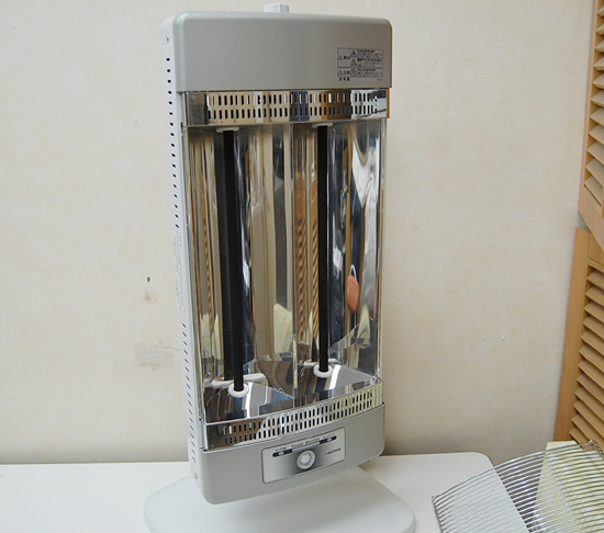 CORONA 遠赤外線ストーブ AH-128R CORE HEAT 2018年製 動作確認済み