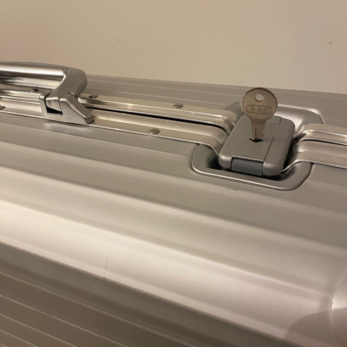 RIMOWA TOPAS JUMBO Vintage アルミ プルタブ2輪 104L 鍵付き Made in