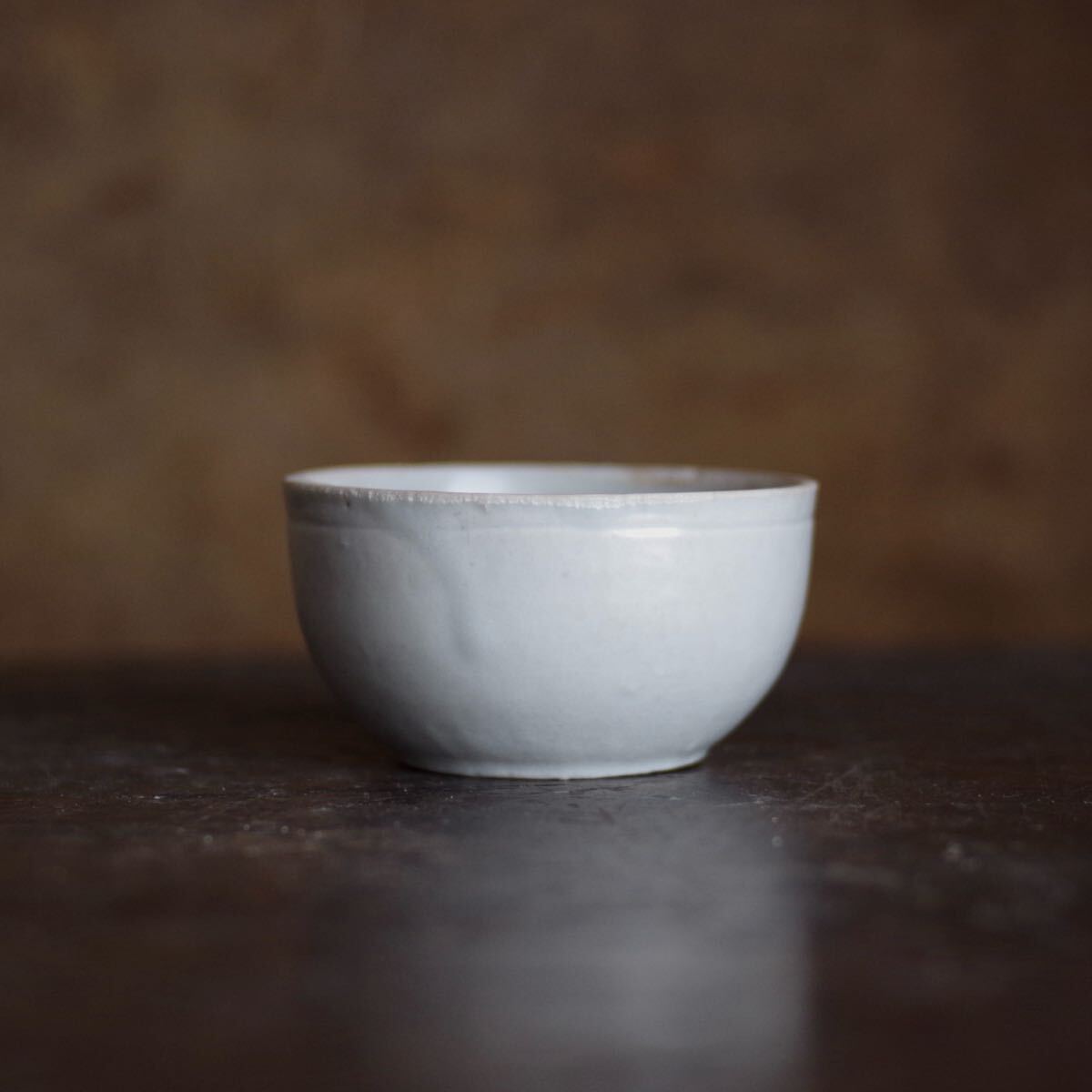 李朝後期 白磁 盃 酒器 ぐい呑み 完器 骨董 時代物 アンティーク 箱付き