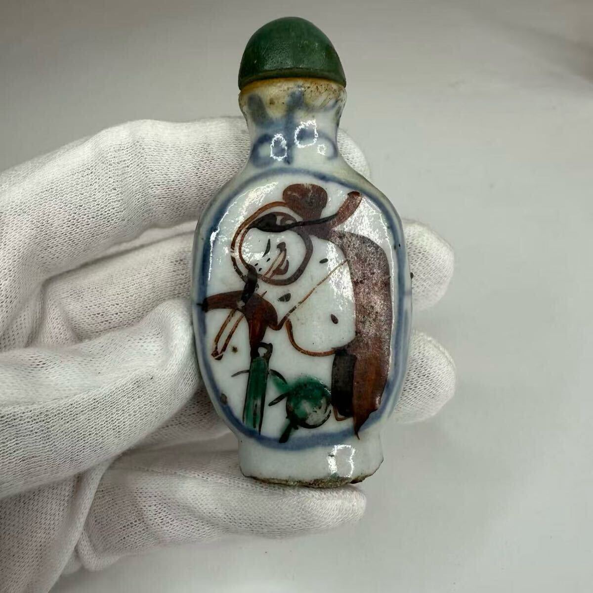 鼻煙壺 龍の彫刻 白磁 乾隆硝子 2025年最新乾隆ガラスの人気アイテム -