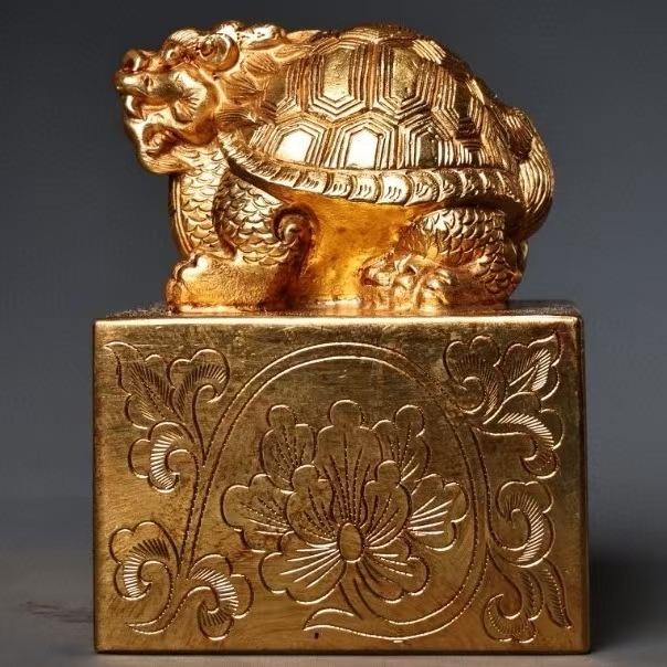 中国古美術・旧蔵鏨刻鎏金の龍印鑑玉璽・純銅製・高浮彫・置物・書道具