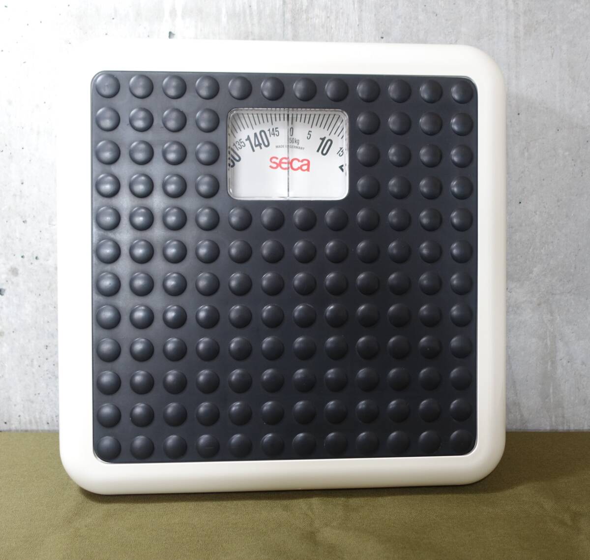セカ SECA アナログ体重計 ヴィンテージアナログフラットスケール seca