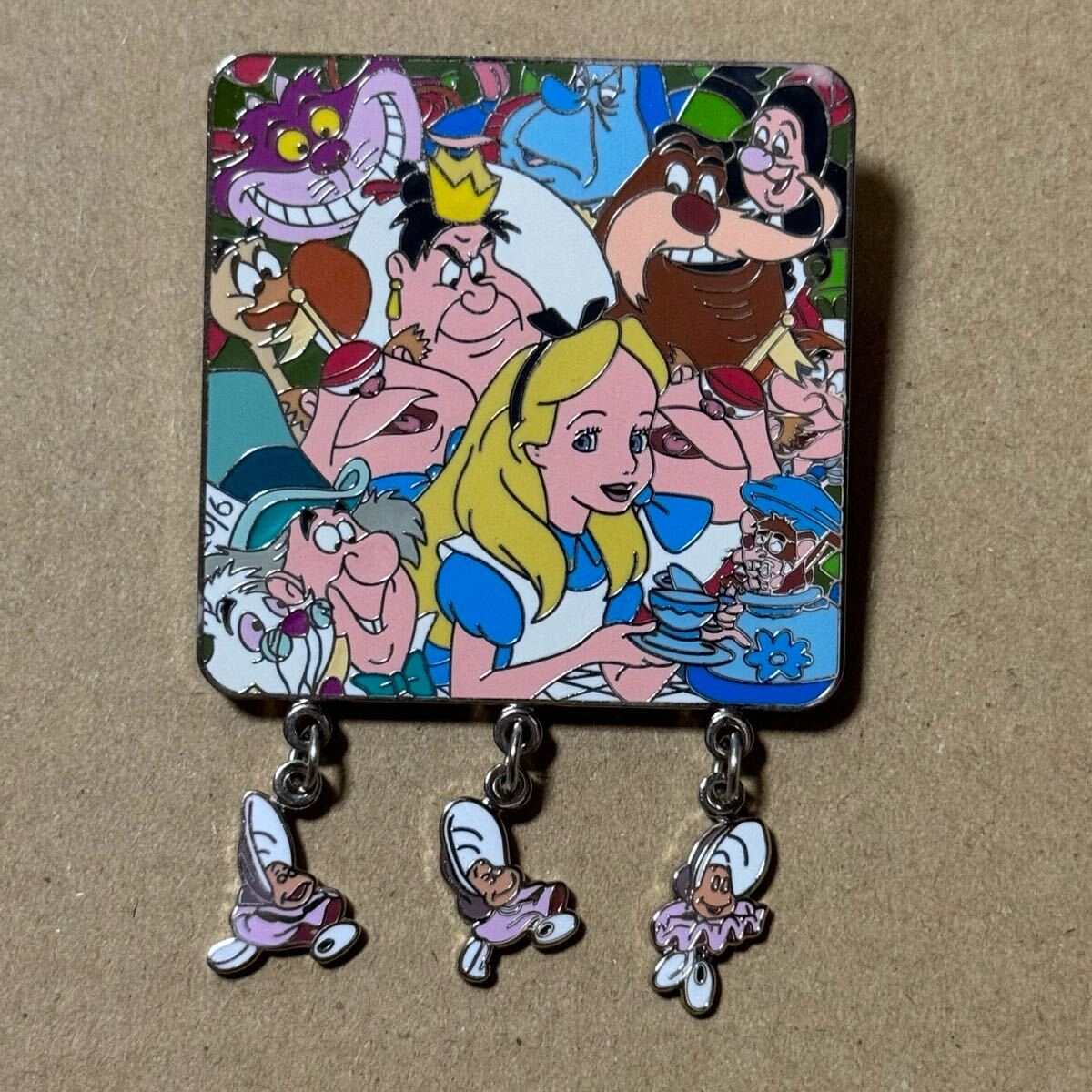 美品 同梱可】 ディズニー ミッキー アリエル 白雪姫 等 ピンバッジ