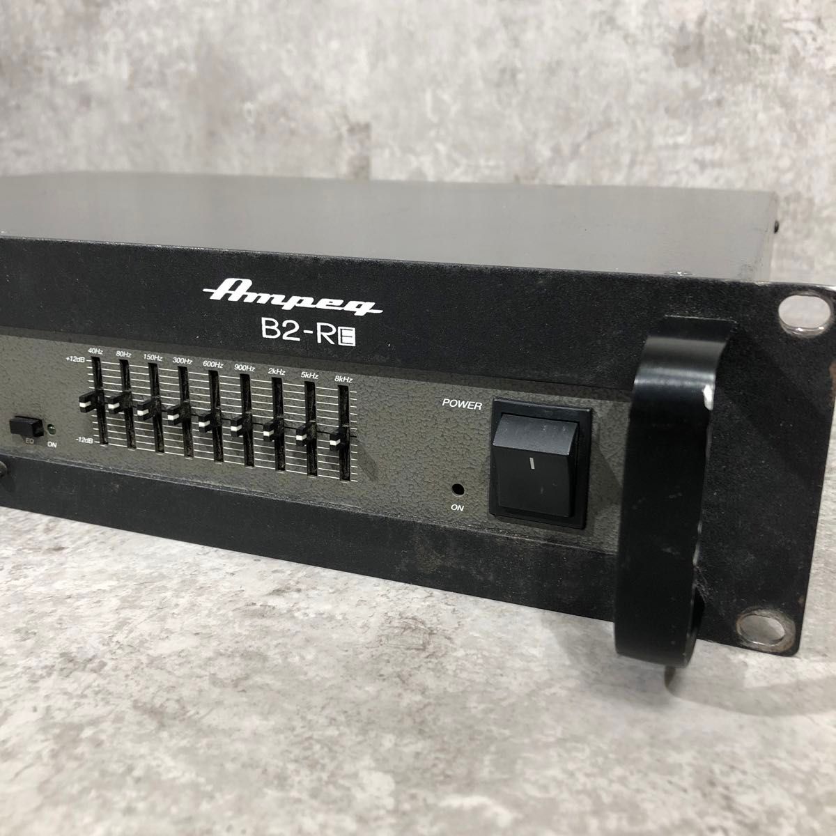 良品 ラックケース付き Ampeg B2-RE ベースアンプヘッド ヘッドアンプ