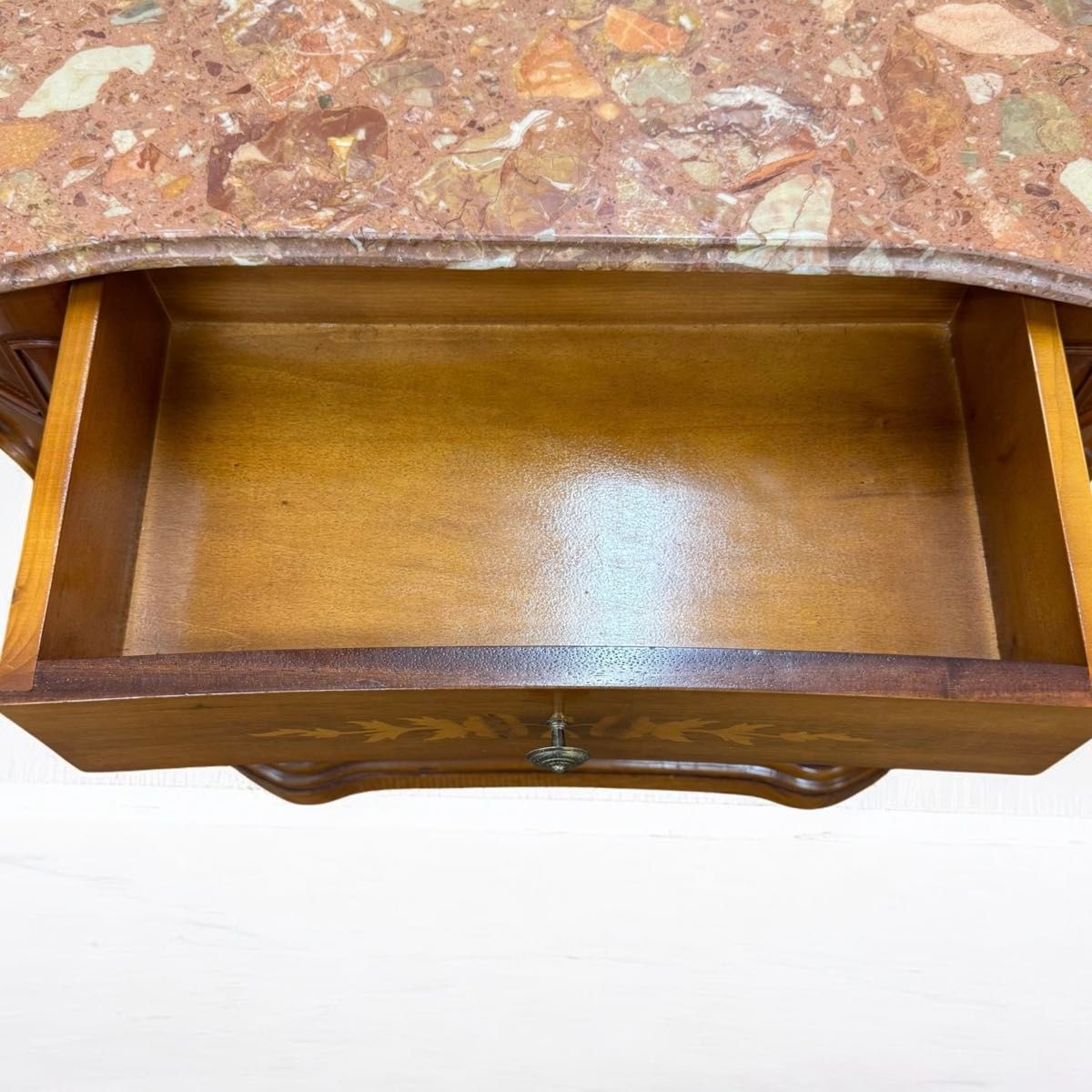 FP PASIイタリアアンティークサイドボードキャビネット象嵌大理石