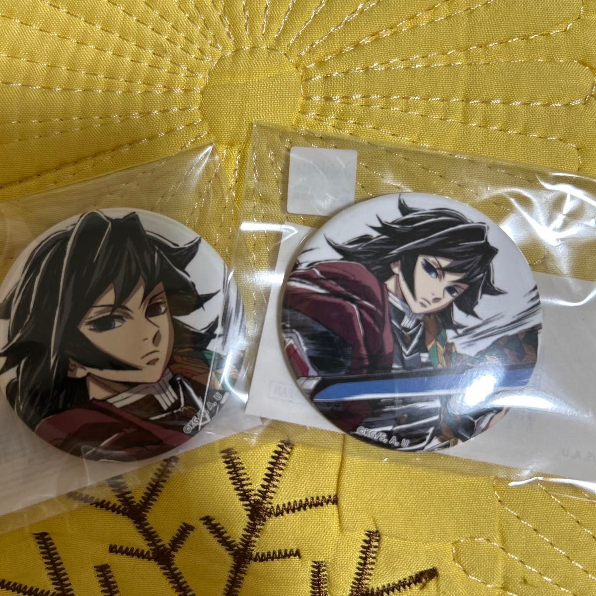 鬼滅の刃 コミケ105幕間画集表紙webshopくじ義勇実弥箔押し缶バッジ 鬼