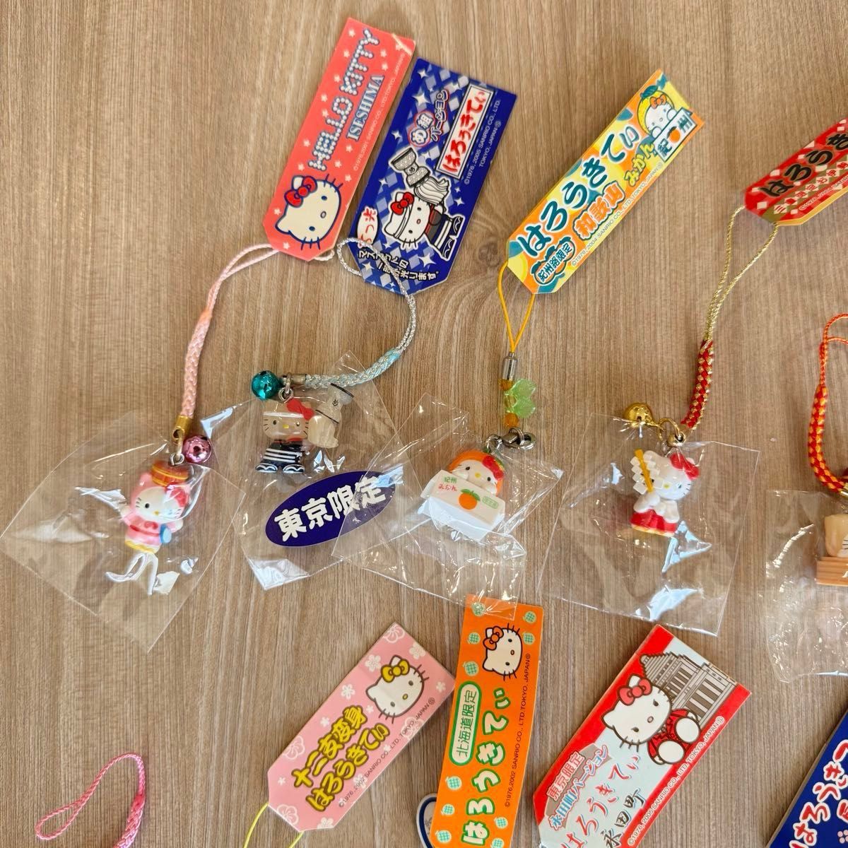 ご当地キティストラップ 150個150種まとめ売り キティちゃん ご当地