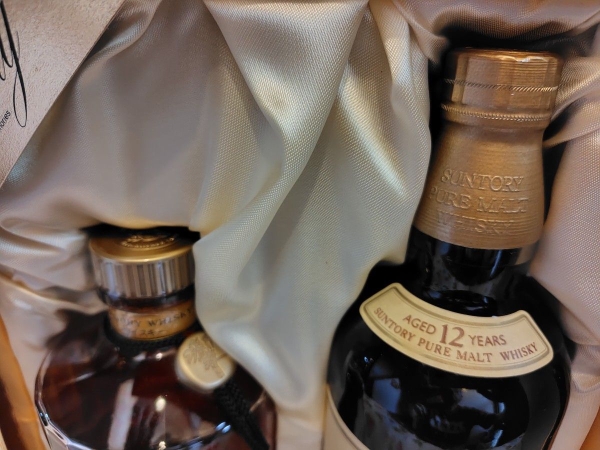 サントリー 響 向獅子 金キャップ 裏面ゴールドラベル 山崎12年 ピュア