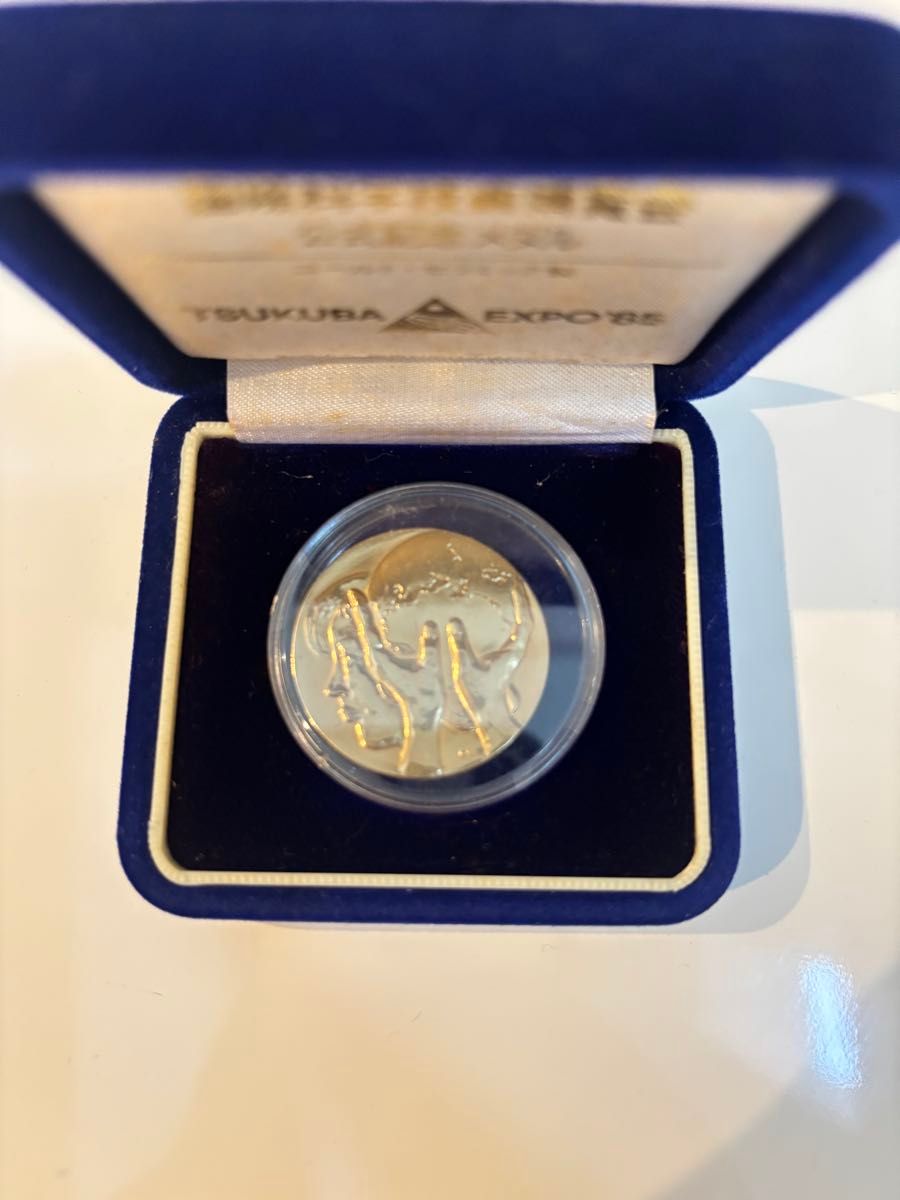 EXPO'85公式記念メダル 青いケース付き EXPO'85 つくば万博 ゴールド