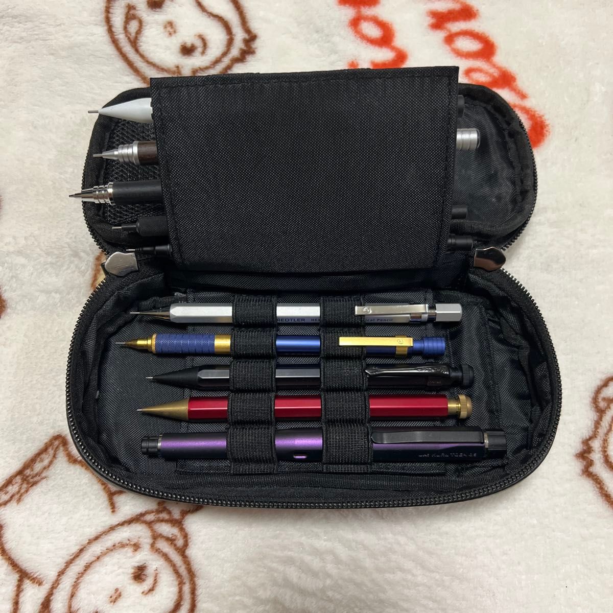 シャーペン 筆箱まとめ売り クリスマス限定セール｜Yahoo!フリマ（旧