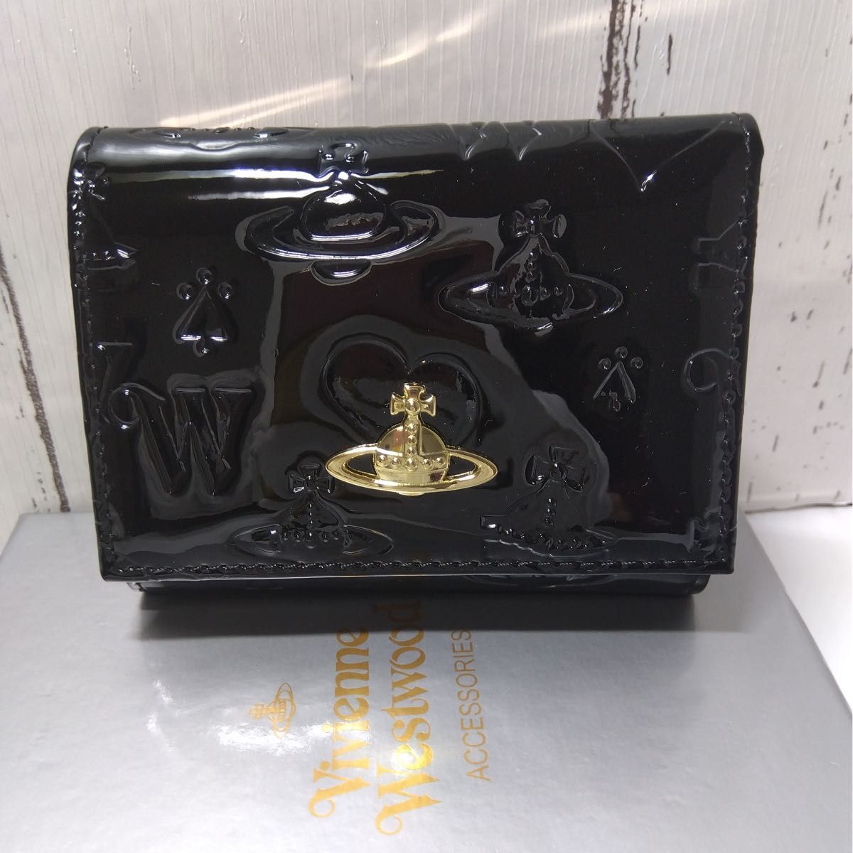 ショッパー付き】Vivienne Westwood ヴィヴィアンウエストウッド 三