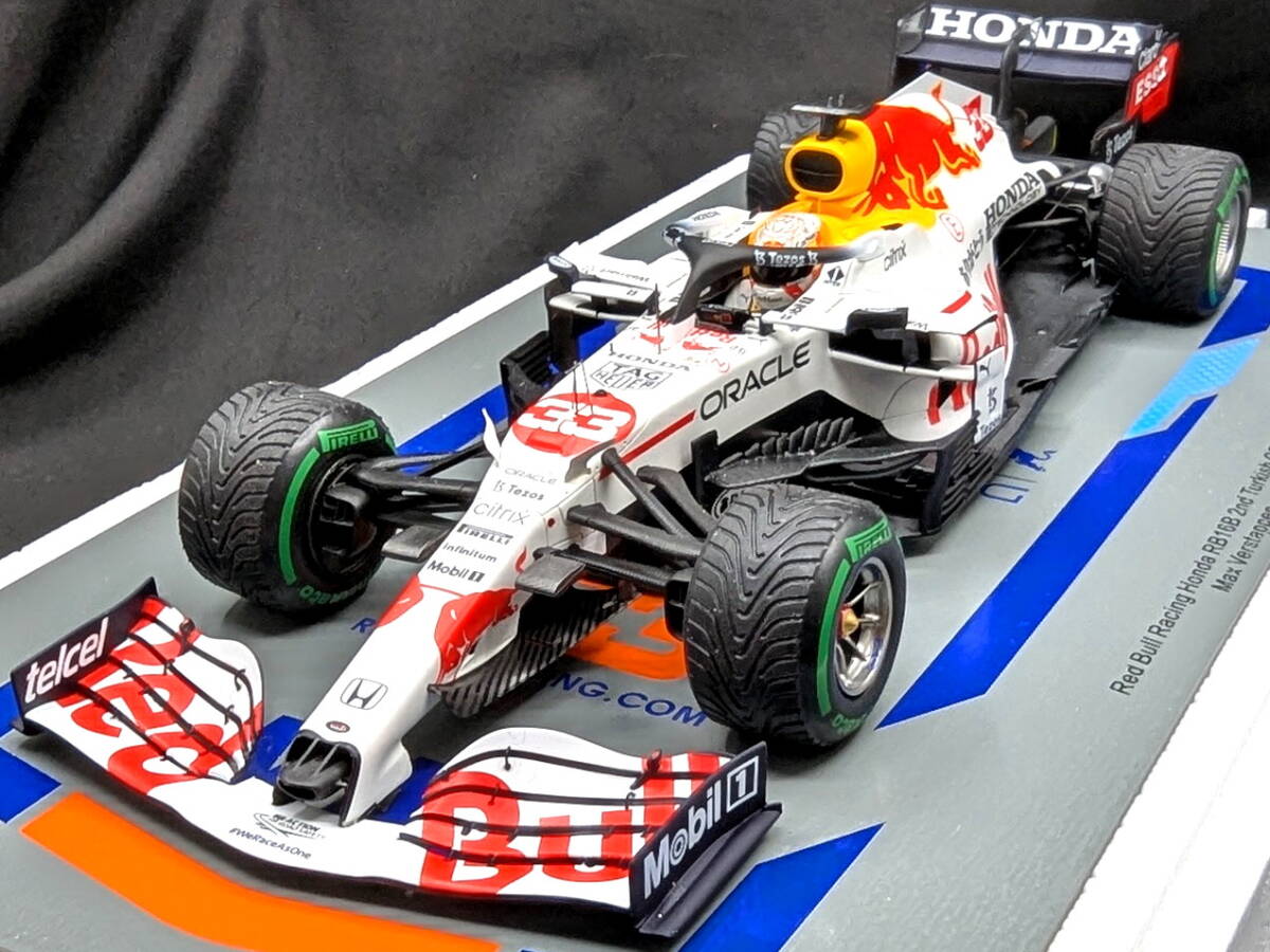 スパーク 1/18 レッドブル RB16B トルコGP ありがとう号 M