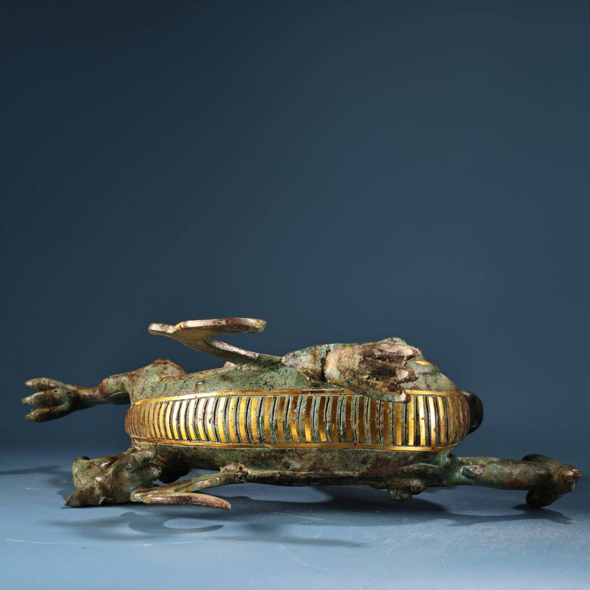 中国古董品 唐代 青銅製 鎏金 人物置物 中国古董品 唐代 青銅製 鎏金