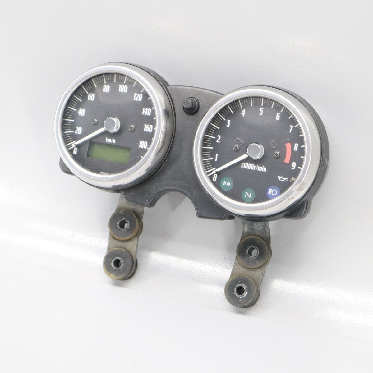 ショップ Kawasaki W650 純正メーター w650 メーター 純正 【公式通販】