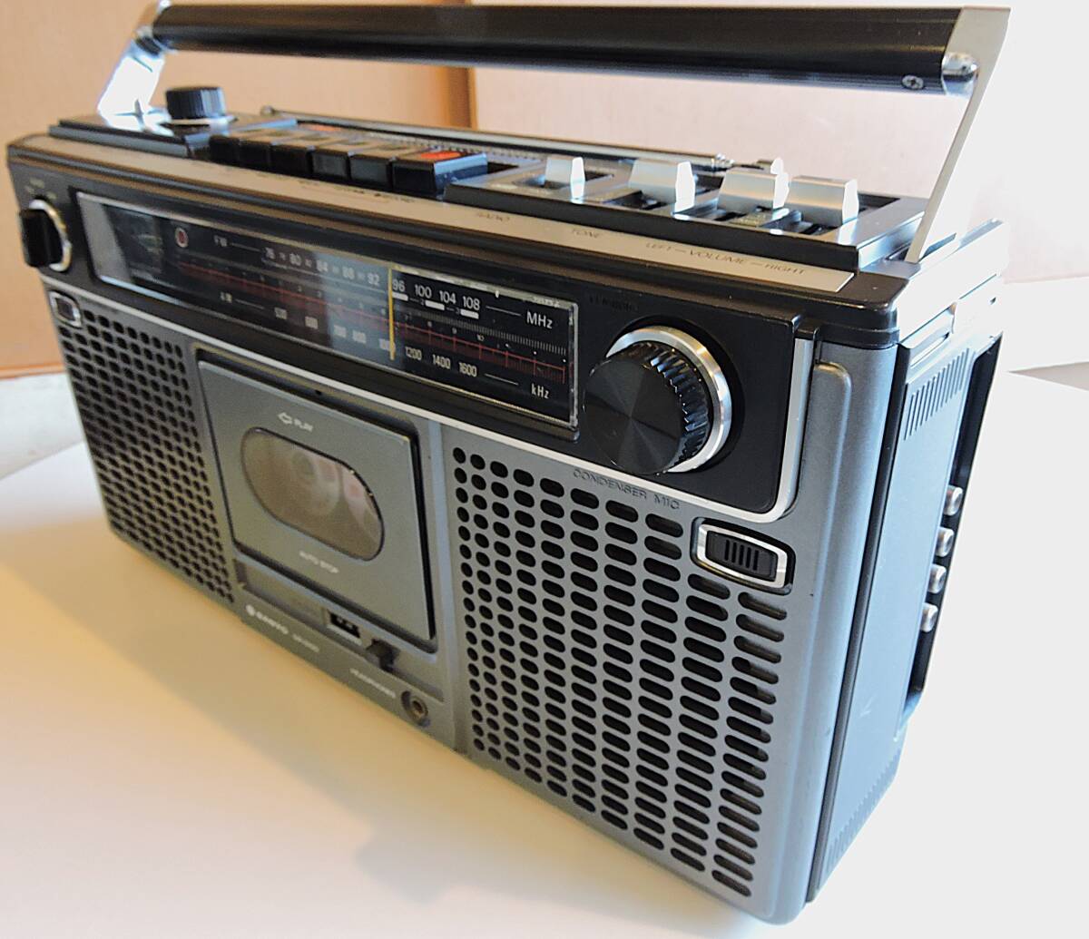 Yahoo!オークション - 70s ビンテージ ラジカセ SANYO MR-9100 整備済