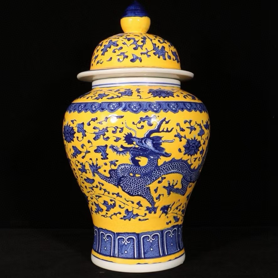 清朝 乾隆年製 エナメル 花瓶 工芸品 磁器 置物 アンティーク