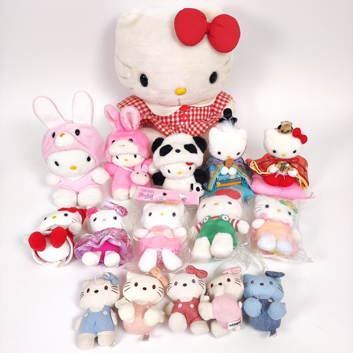 Yahoo!オークション - ハローキティ ぬいぐるみ 16個 アメリカ限定/USJ