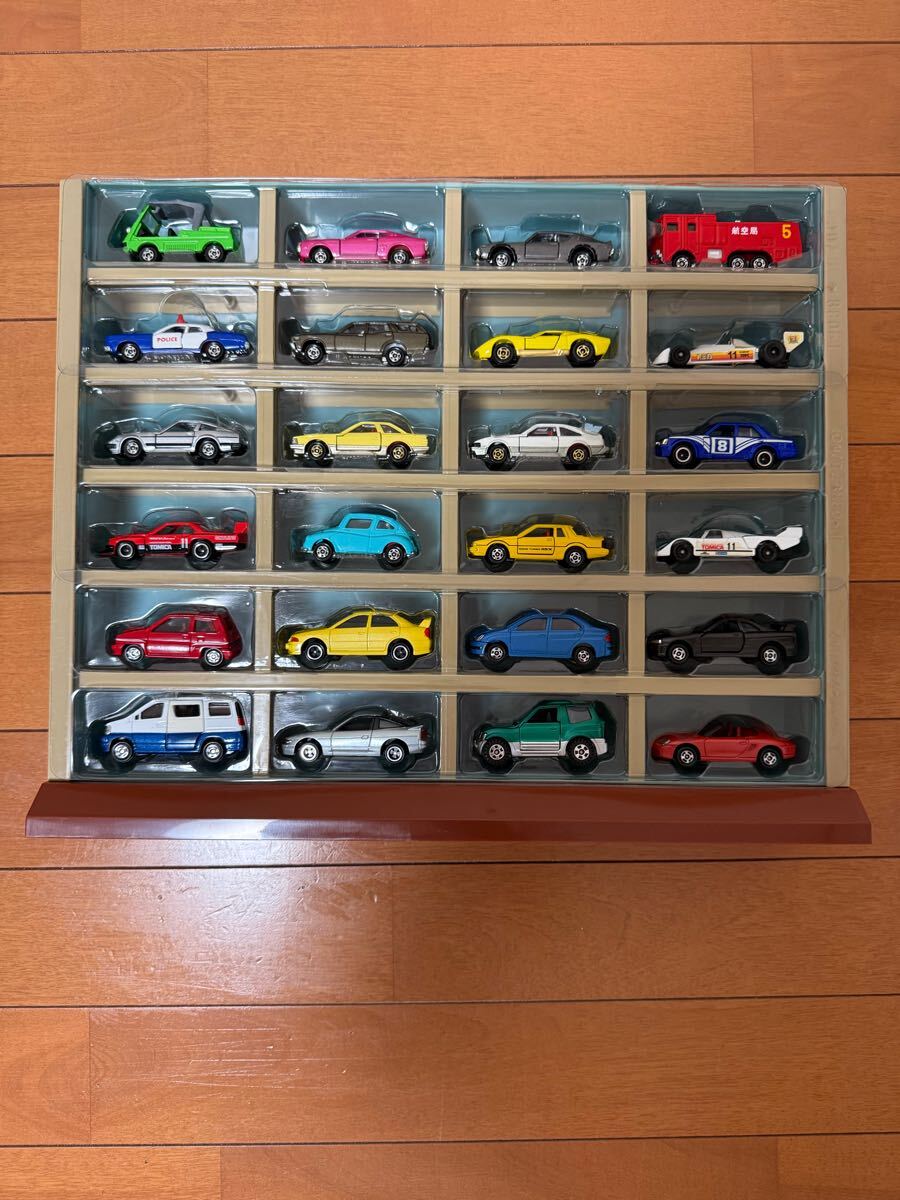 トミカ トミカアニバーサリー24(24台セット) 30周年記念限定品 [576372