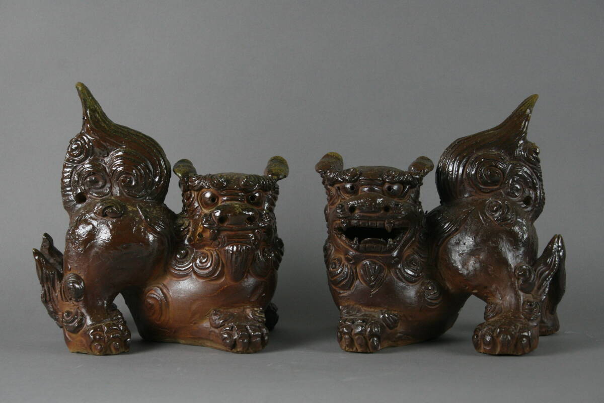 人間国宝一門 金城敏徳 作 南蛮焼〆立シーサー（大）1対 - メルカリ