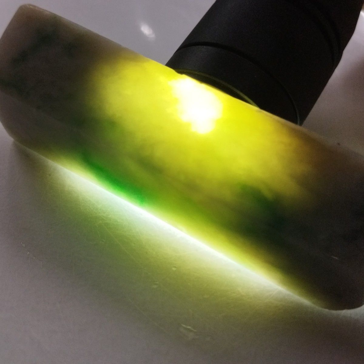 Micky 【極上】ミャンマー産翡翠の原石(779g) Micky 【極上